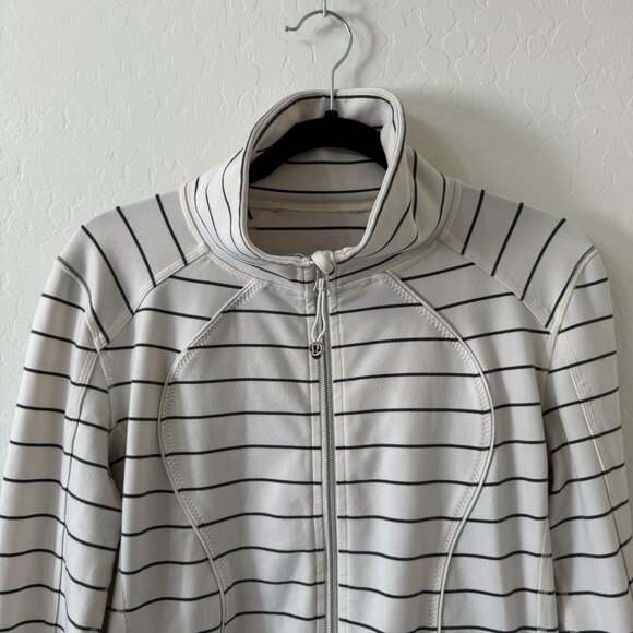 Lululemon Zip Up Jacket - Picture 3 of 8